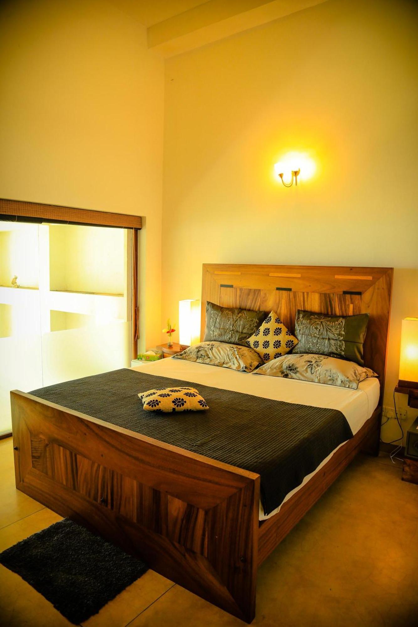 Hotel The Cove Negombo Esterno foto